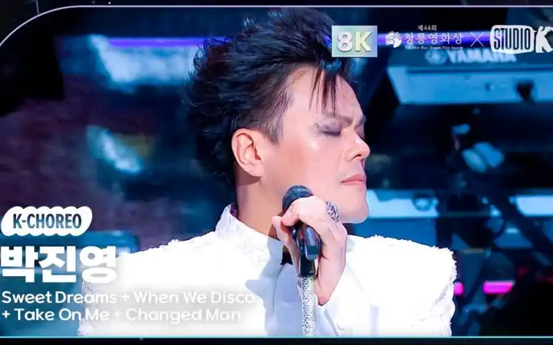 观众表情人均王嘉尔!