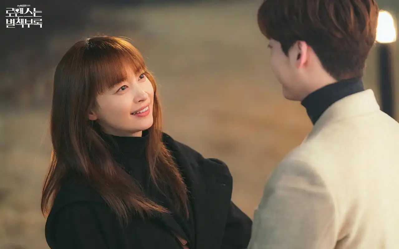 韩剧罗曼史是别册附录剧照图片壁纸