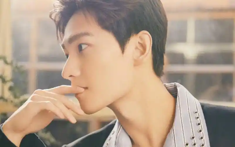 活动作品杨洋侧脸杀780003з036903c