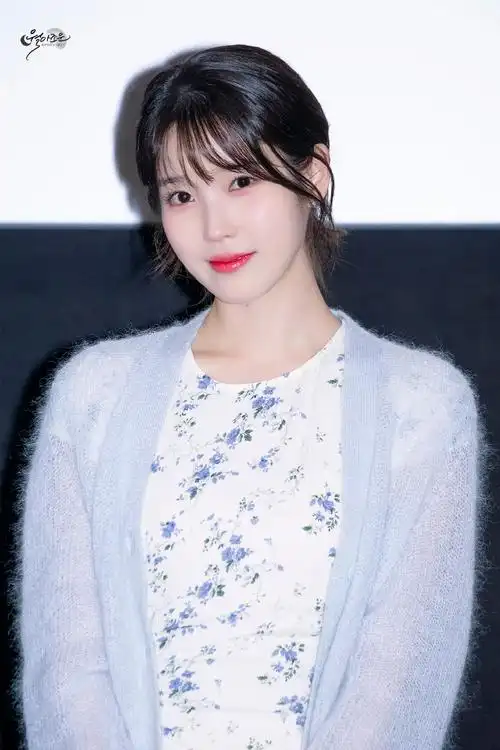 iu##李知恩##iu韩国第一女solo##iu李知恩韩永一