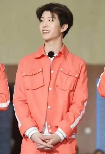 爸爸去哪儿18岁范丞丞当实习奶爸,从爱豆圈走红的他急着要证明自己(2)