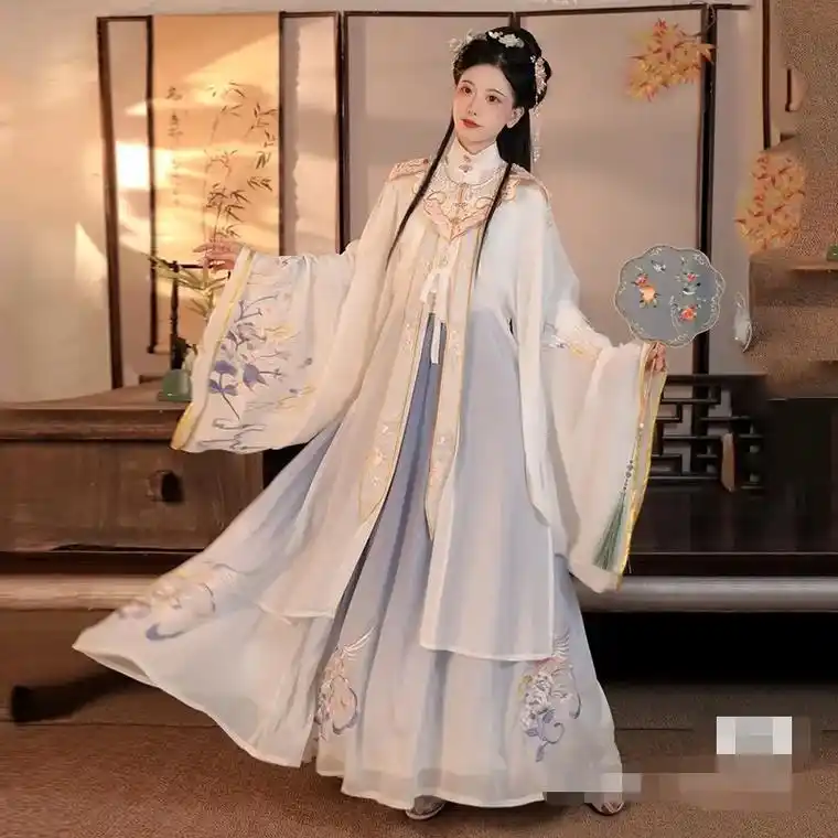 古装 汉服 唐装 体验.纤腰束素,迁延顾步,夏始春余,叶嫩花 - 抖音