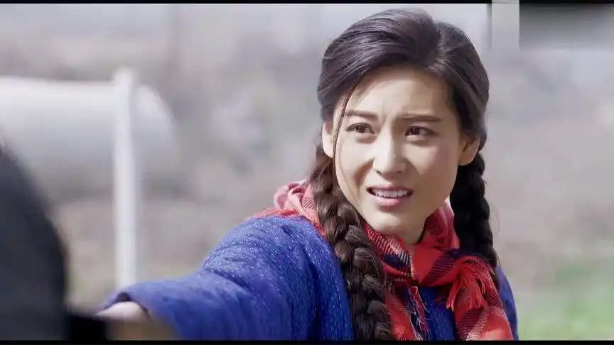 黄大妮:牛建国被迫流浪要饭,媳妇仗义出手