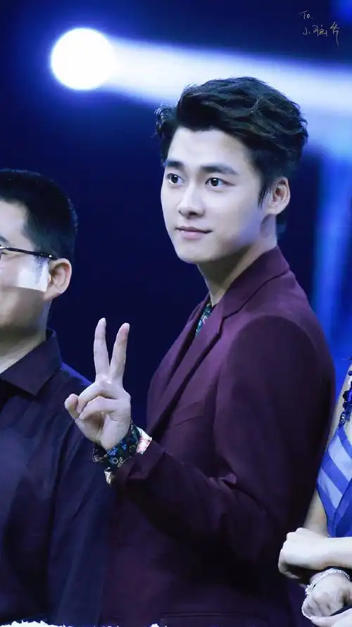 峰启新一岁,事事常安乐##祝李易峰0504生日快乐