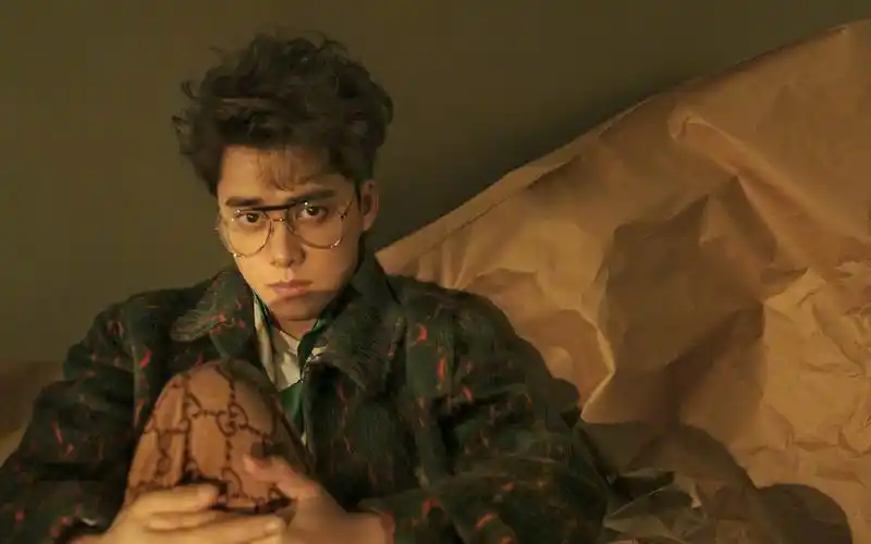 电脑壁纸 明星 大陆明星 李易峰时尚俊美写真