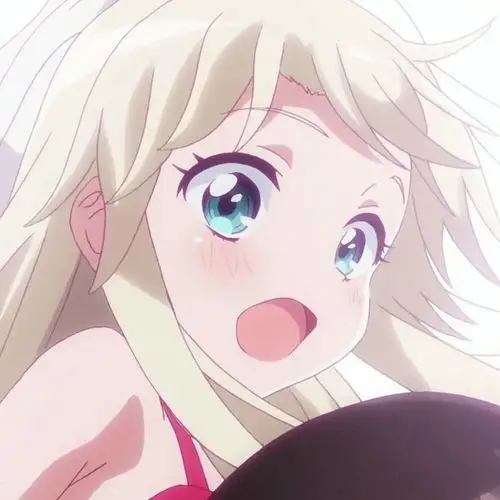 笑容好看女生头像