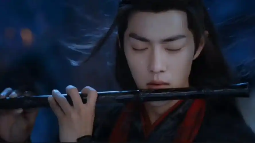 xz肖战之魏无羡,玄衣飒沓,红发带逸.灵眸含星,笑靥不羁