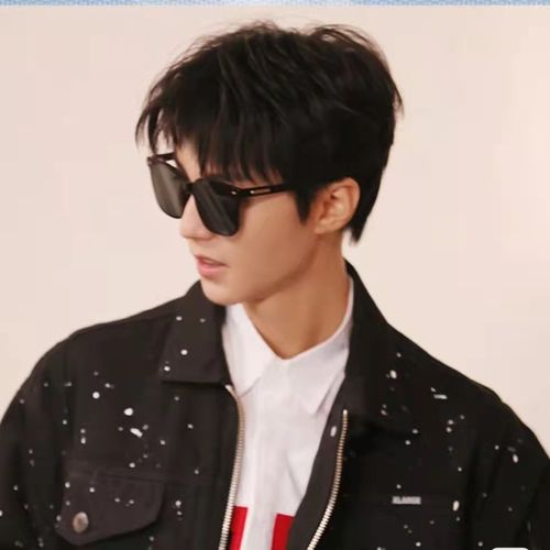 新款时尚大框太阳镜男 王俊凯同款墨镜 女防紫外线方框偏光驾驶镜