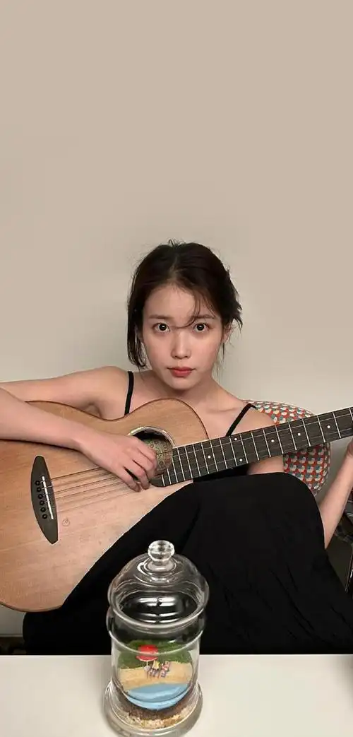 iu不愧是南韩清纯女神天花板