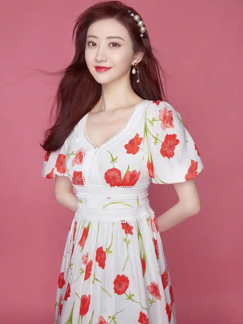 景甜图集:千娇百媚,婀娜多姿