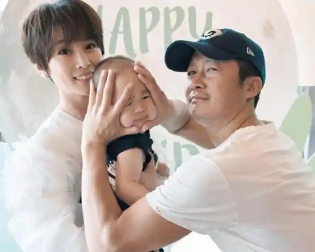 主持人谢楠:嫁给偶像吴京,4年生两子,风光背后有心酸