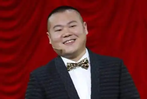 岳云鹏面临脱发危机晒照称自己美人尖消失遭粉丝神p图