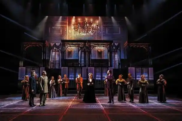 从小说到音乐剧安娜卡列尼娜魅力如何焕新