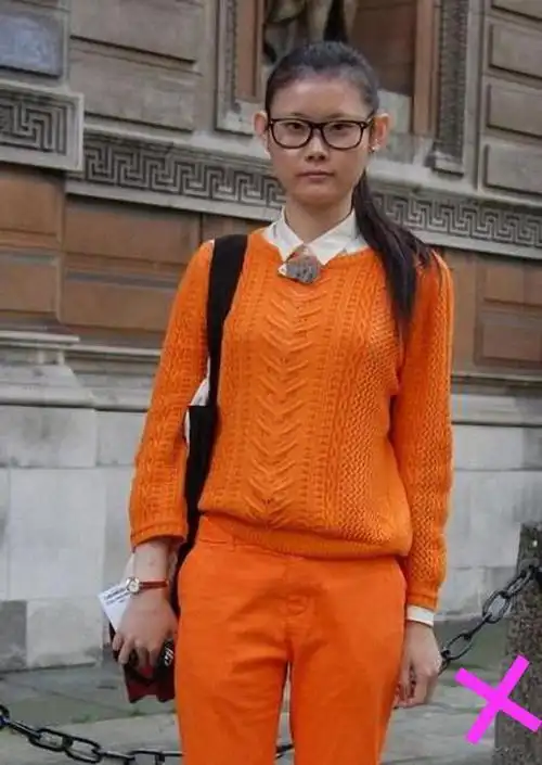 女生穿搭配色,别碰这几种"土气掉价"颜色,选另3种不会出错