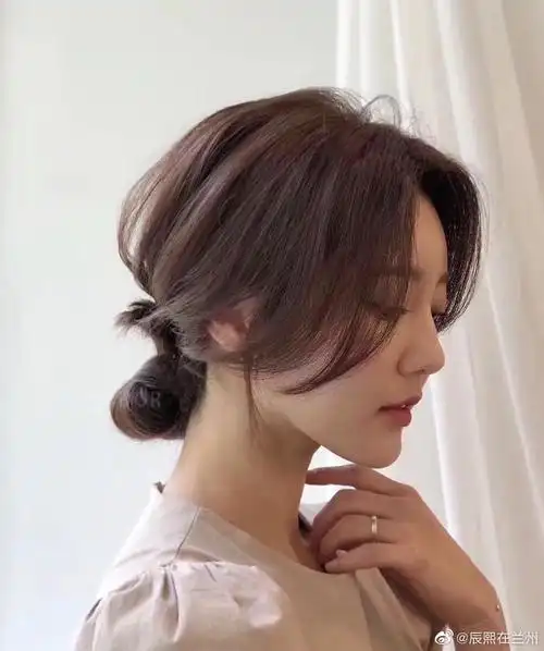 我跟我的直男朋友说要搞一个八字刘海