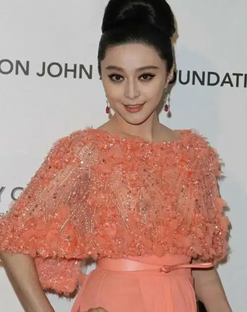 范冰冰早期活动发布会图片