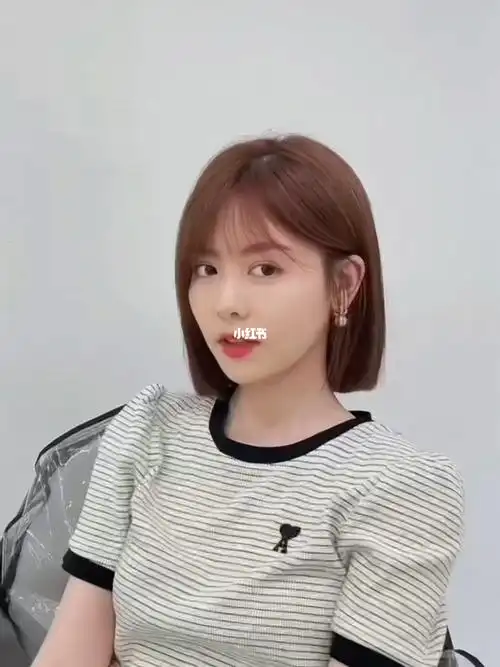 女生短发发型推荐这款短发很适合圆脸小脸