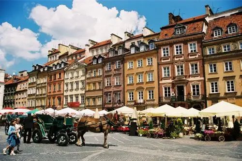 旧市场广场(place du vieux-marche)