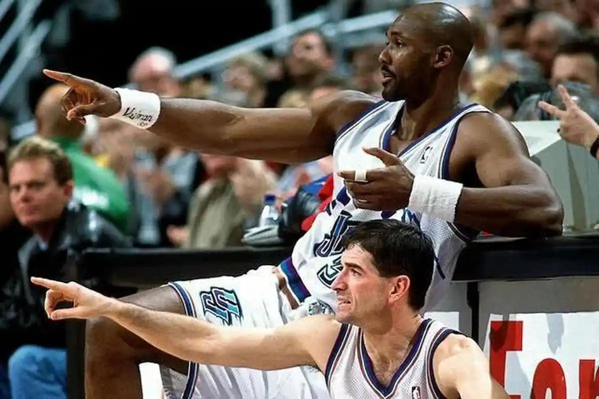 当年大战公牛的犹他双煞组合 - 卡尔马龙 与 约翰斯托克顿