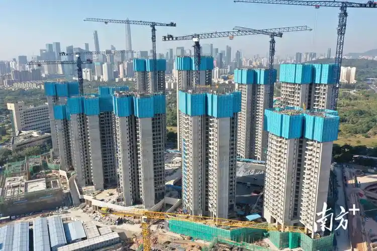 保障居民按期回迁深圳华富村棚改项目防疫复工两手抓