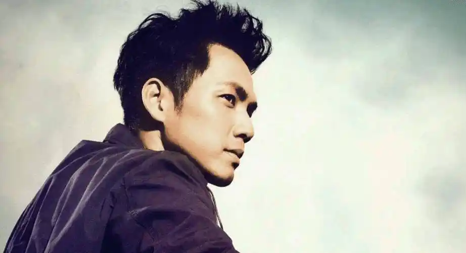 钟汉良低调,儒雅,努力,应该算是实力派演员_小哇_工作狂_明星