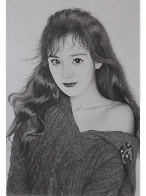 起稿都过程比较敷衍##素描  #绘画过程  #素描头像  #杨幂  #素描画