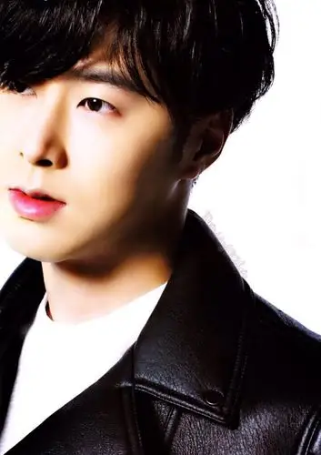 【东方神起 《an an》 四月号 via logo】 壁纸 韩流 明星 郑允浩