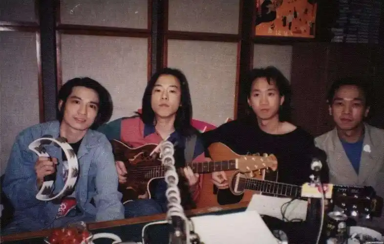 《长空》beyond解散前以乐队名义出的最后一首原创音乐由家强主唱