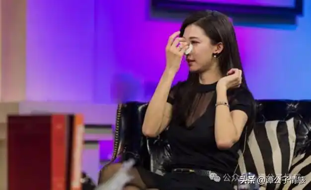 49岁林志玲疑发福驼背曾被曝遭日本丈夫打断鼻梁10万假体飞出