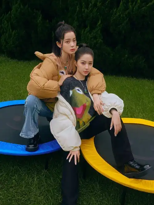 欧阳娜娜欧阳娣娣70太平鸟科米蛙联名