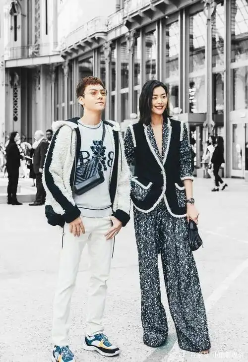 不知道大家对陈伟霆和宋茜这一对未公布的情侣有什么看法呢?