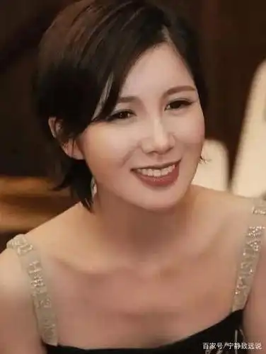 黄景瑜前女友王雨馨自杀未遂:给为前任而自杀的傻女孩一封信!