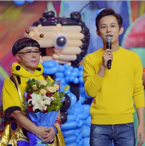 何炅金龟子再相聚:何炅刘纯燕"冻龄"显年轻-昕薇网