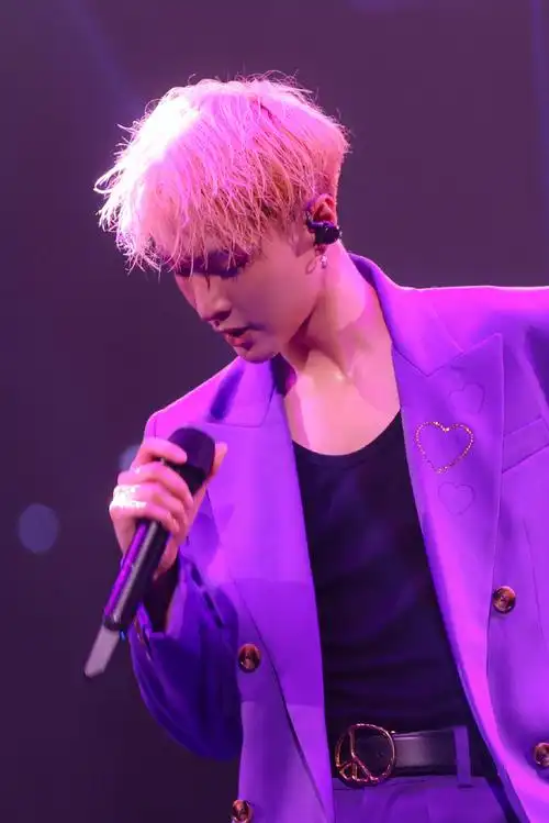 张艺兴[超话]#来自captain lay的大航海舞台,惊艳满满!