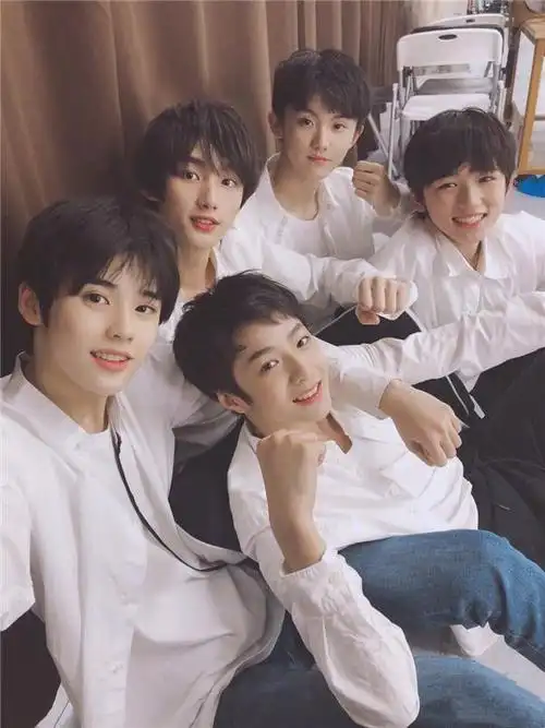 台风少年团《致青春》酷狗上线,演绎少年版神曲