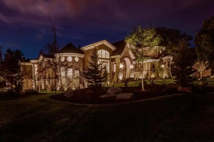 美国,房屋,salt lake city utah,豪宅,设计,晚上,草地,树,城市壁纸