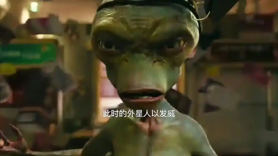 12019年《疯狂的外星人》影片讲述了动物饲养员耿浩和他的朋友大飞与