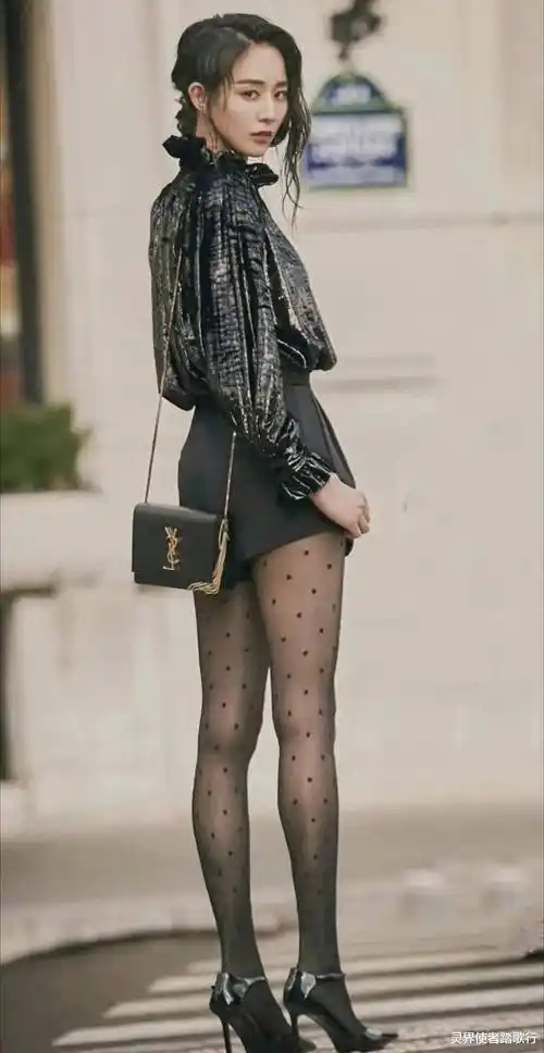 40 张钧甯美得不像话,性感长腿惹人羡?逆龄女神的秘密