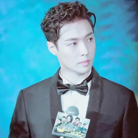 exo张艺兴lay男爱豆头像自截调by琉宝