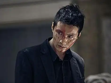 【图】元彬大叔剧照图欣赏 秀腹肌露两点很是性感