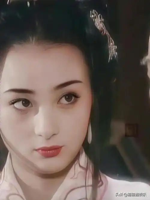 年轻时的蒋勤勤清纯脱俗这真的可以说是颜值天花板了