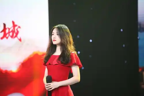 郭沁新歌《等》上线 清纯嗓音勾起温暖回忆