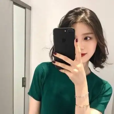 女生拿手机遮脸头像2021新款