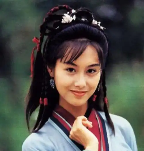 6位女明星的年轻照刘晓庆青涩可爱18岁的李嘉欣颜值超高