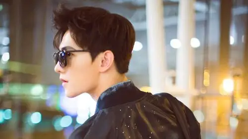 杨洋明星明星风尚壁纸5