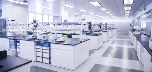 图为上美上海环球港总部研发中心实验室