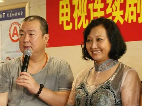 徐松子黄海波我们结婚吧首演母子默契十足