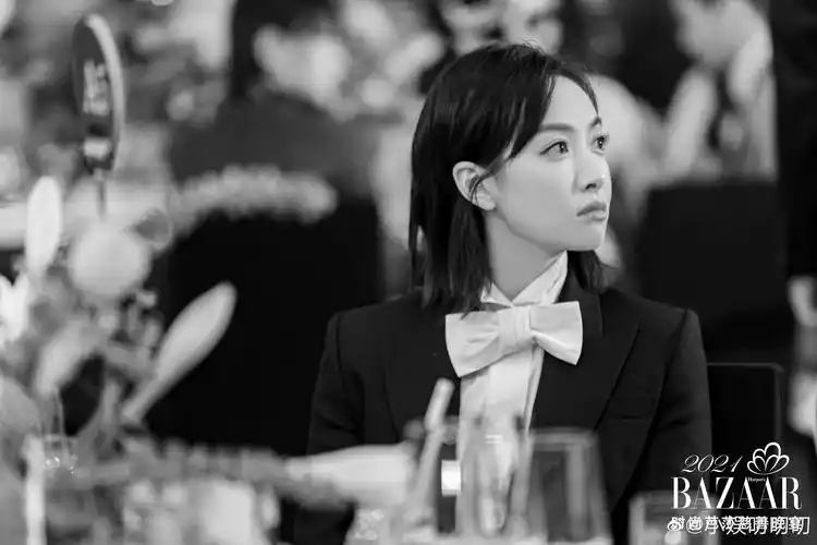 时尚芭莎晚宴图陈伟霆景甜井柏然宋茜王源杨幂杨洋angel