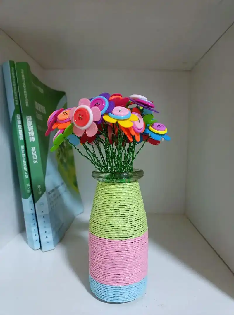 愿四月与美好相遇 手工可以让浮躁的心安静下来,纽扣花完成. - 抖音