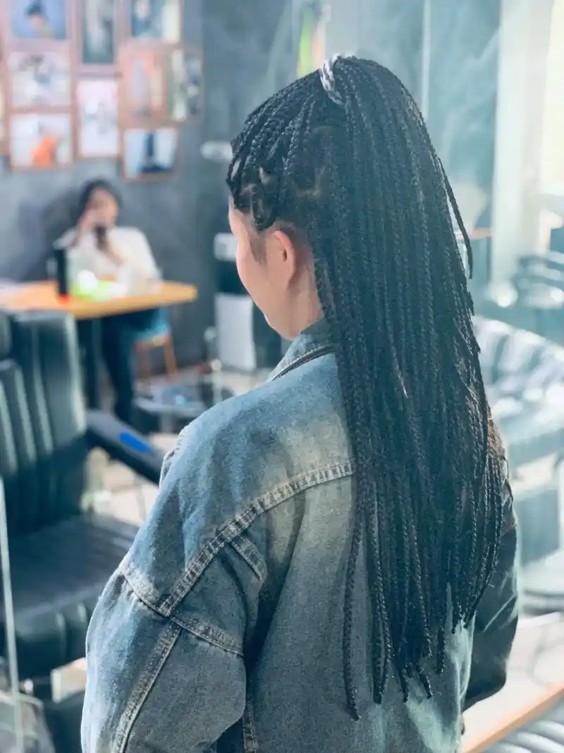 幸运辫.幸运辫小辫子#非洲辫 #脏辫 #编发 #贵阳玛雅脏辫 - 抖音